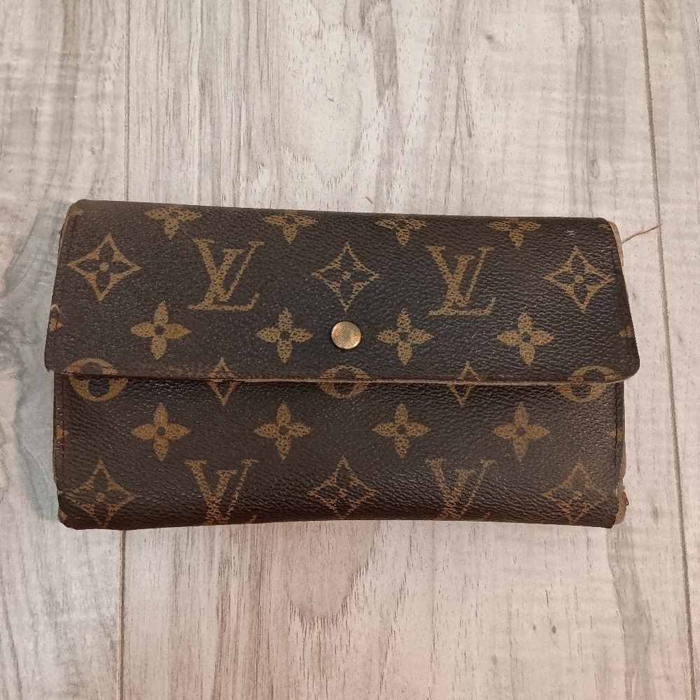 Louis Vuitton Vintage Monogram Porte Tresor International Wallet